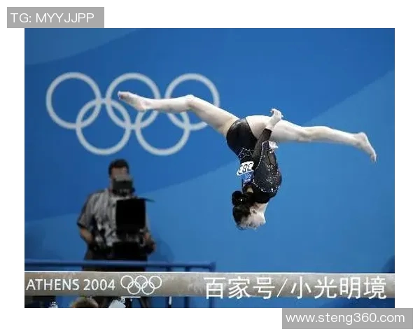 与足球巨星同框的女明星们展现魅力与风采的精彩瞬间