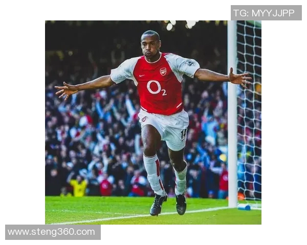 足球明星守卫的背后故事与他们的传奇人生揭秘